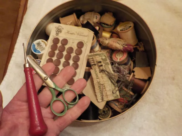 Vintage Tin With Sewing Threads And Other Sewing Items