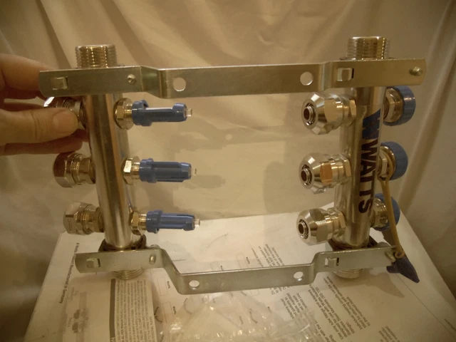 Watts 4 Branch Flow master D3803004ss Flowmeter Manifold,Metal,Stainless Steel