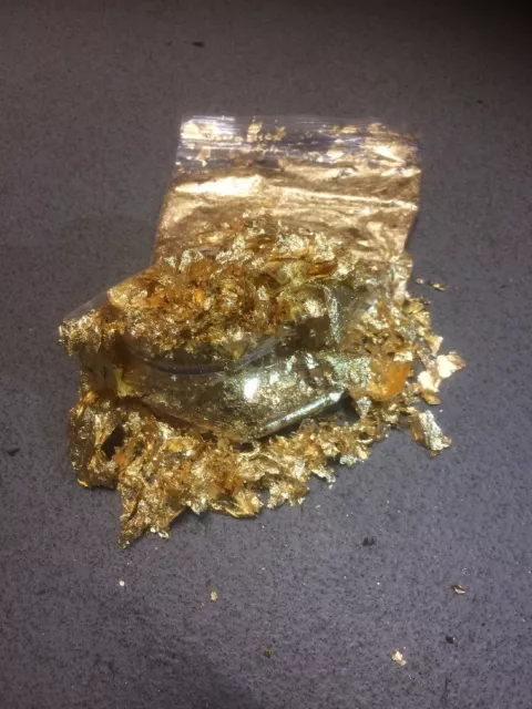 1 Gram Gold Leave Flakes *Beautiful Huge Flakes*