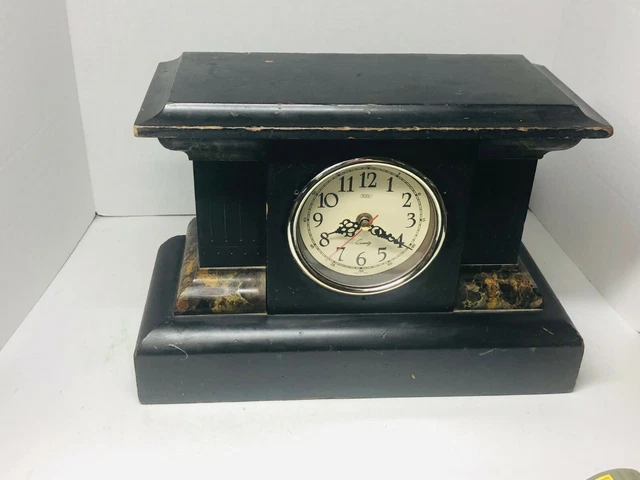 RARE Tozai Wooden Quartz Clock Made in China New Battery