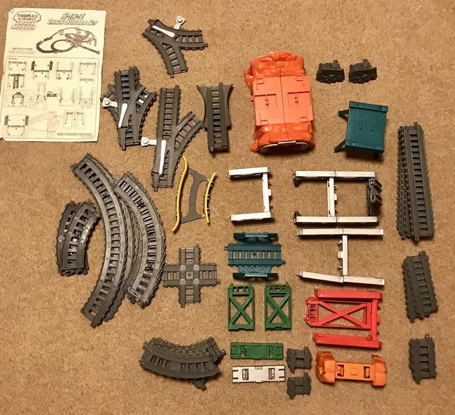 FISHER-PRICE THOMAS & Friends TrackMaster 5-in-1 Track Builder Set £6. ...
