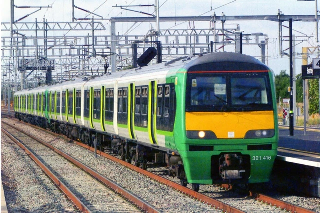 CLASS 321 NO 321416 in london midland at blecthley £1.00 - PicClick UK