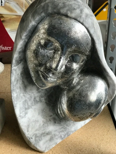 Sculpture Mother Holding Baby Pose Statue  Marble Carving