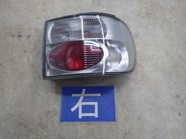DAIHATSU Tanto 2006 CBA-L350S Fanale coda destra 81550B2110 [Usato] [PA87933220]