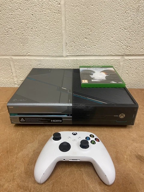 Microsoft Xbox One Halo 5 Guardians 1TB Limited Edition Console + Game