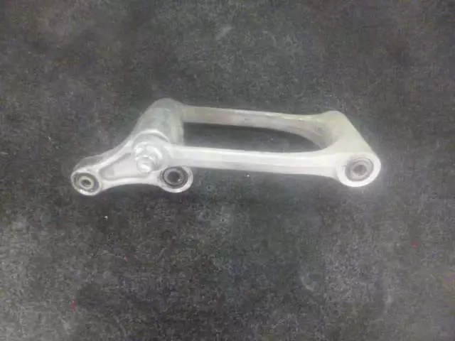 Suzuki GSX R 600 2006-2007 Federbein Aufhangung (Cushion connecting rod201058962