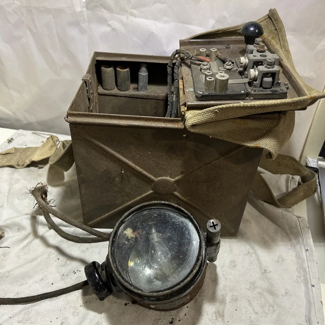 WW2 BRITISH ARMY Morse Code Signalling Lamp Daylight Short Range