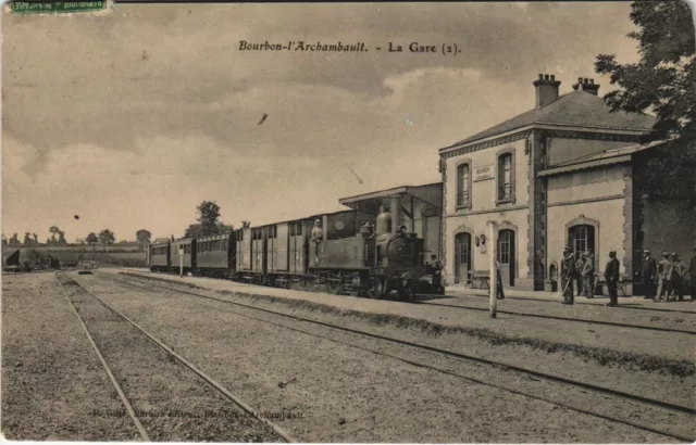 CPA AK BOURBON-L'ARCHAMBAULT La Gare locomotive, railway FRANCE (929036)