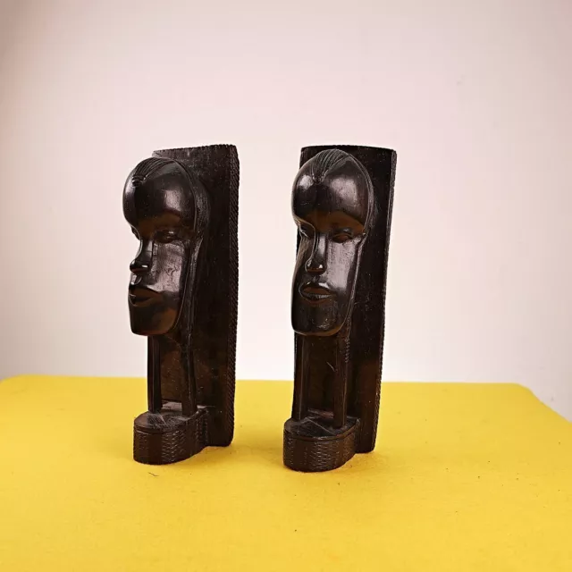 coppia di sculture etniche in legno