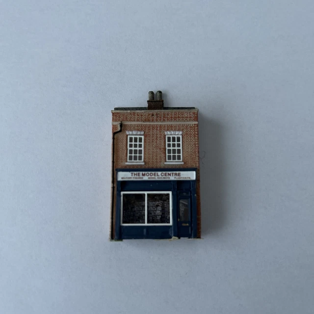 BACHMANN SCENECRAFT N Gauge Low Relief Model Centre Shop - Model ...