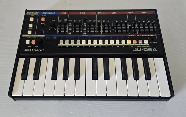 ROLAND BOUTIQUE JU-06A Keyboard Synthesizer with K-25m 25-Key