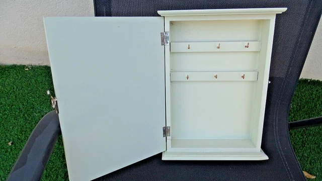 Key Storage Holder Wall Hanger Rack Mount Hook Home Décor Art Wood Free Shipping