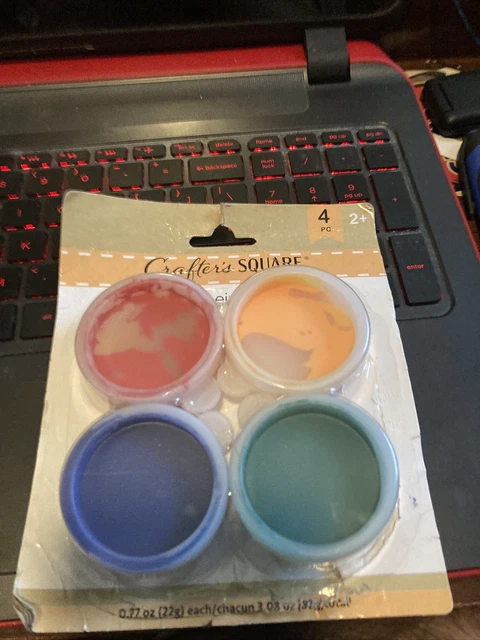 Pintura cuadrada para dedos artesanos 4 quilates. Paquete de caja nueva dañada
