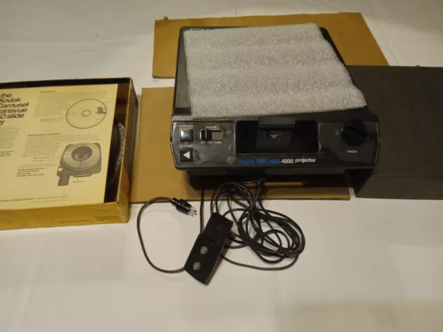 Kodak Carousel 4200 Slide Projector w/Lens, Remote, 140-Slide Tray,Works!!$140