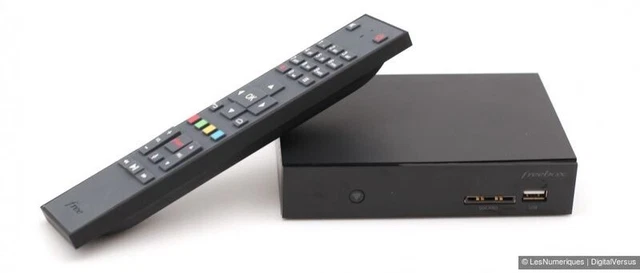 Décodeur Bbox 4K Bouygues Complet - Alim, Câble HDMI, Télécommande Et Câble Réseau Inclus