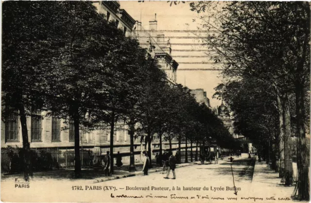 CPA Paris 15e Paris-Boulevard Pasteur, á la hauteur du Lycée Buffon (311848)