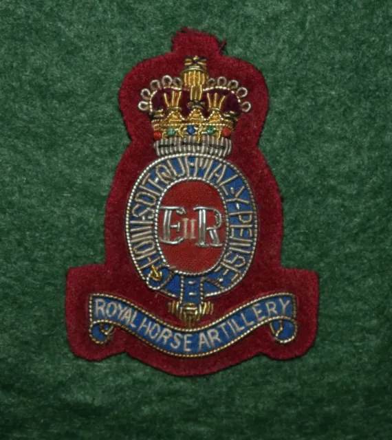 The Royal Horse Artillery Officer's Beret badge - 7th Parachute Regiment