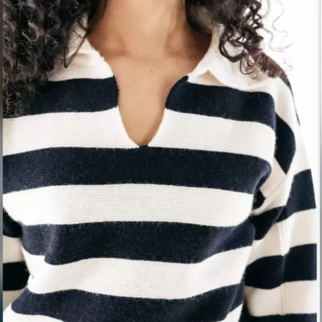 Love Ellie Stitch Fix Plush Striped Long Sleeve Polo Sweater V Neck Womens Large