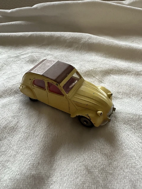 Dinky Toys 011542 – Chrysler 1308GT Verte – Échelle 1:43 – Avec Boîte D'origine