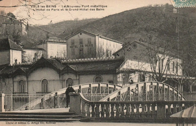 CPA 07 - VALS LES BAINS (Ardèche) - Nouveau Pont métallique, Hôtel de Paris...