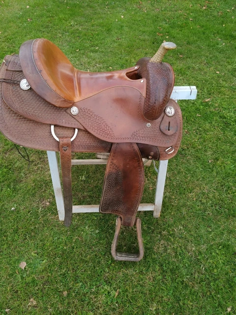 Selle Western Leather Barrel peinte à la main avec kit d