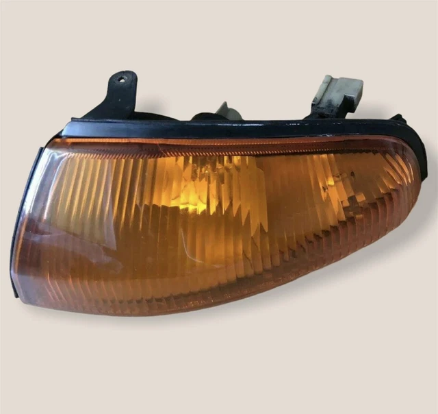 NISSAN SKYLINE GTR R32 Front Left Indicator Flasher & Bulb Holder