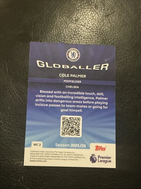 Topps Premier League 2025/26 Bundle - 1 Starter + 20 Booster + Hüllen