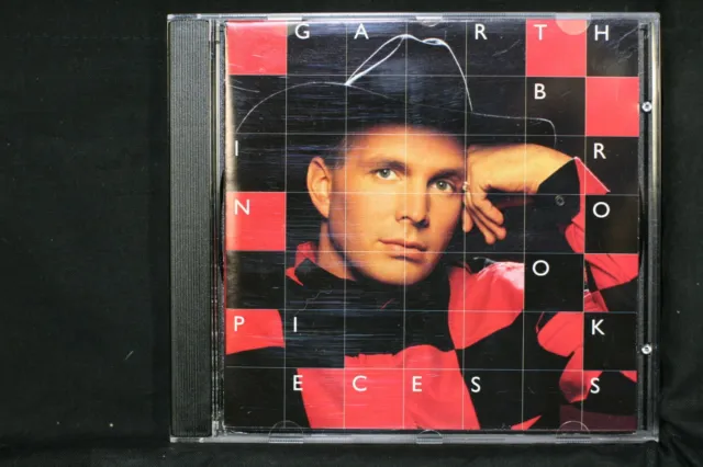 Garth Brooks ‎– In Pieces  - CD Like New (C887)