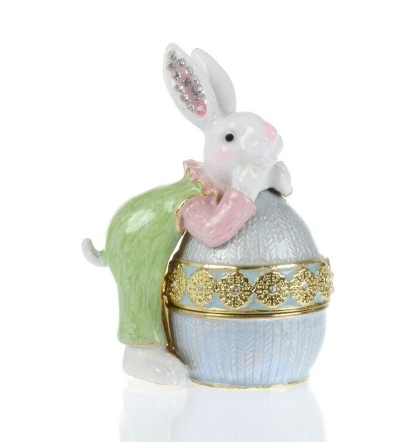 Lapin sur oeuf boîte à bijoux fait à la main par Keren Kopal & cristaux