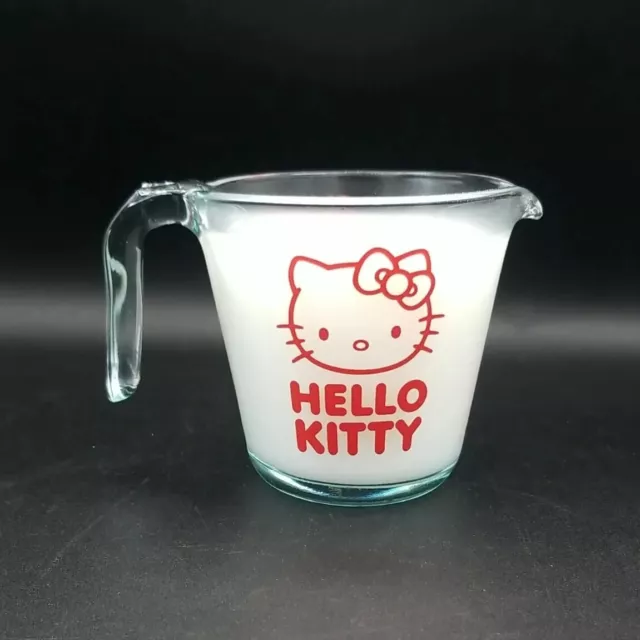 Pyrex Hello Kitty 4-Cup Round Glass Storage Container with Pink Airtight Lid,  2-Piece 