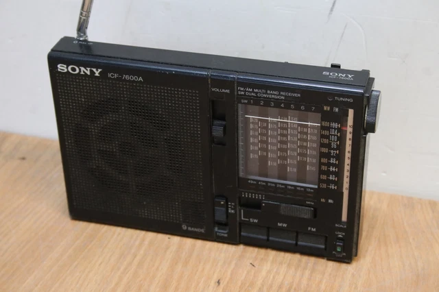 Occasion, testé Ok : Poste recepteur Radio vintage FM-SW-MW SONY ICF-7600A