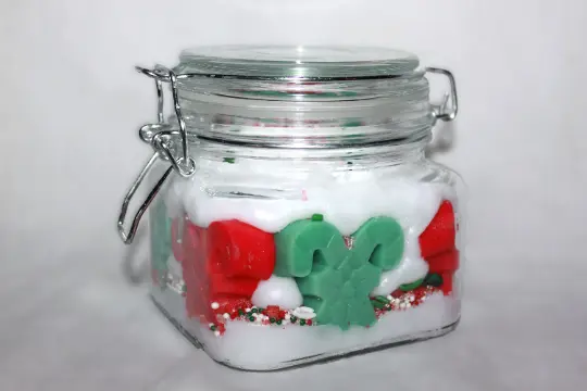 CRUSHED CANDY CANES Scented Old Fashioned Christmas Candy Cane Jar Candle
