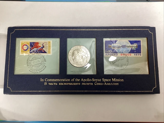 Timbres - Médaille Commémoration De La Mission Spatiale Apollo-soyouz