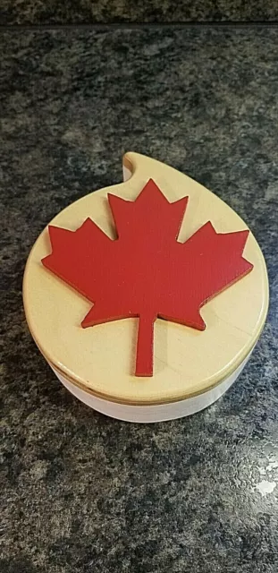 Wooden Sliding Lid Trinket Box w/ Red Maple Leaf Canada Souvenir