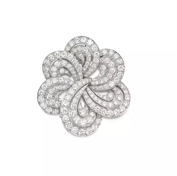 Amazing Pinwheel Design with Single Shape White Stone Women's Silver  Brooch