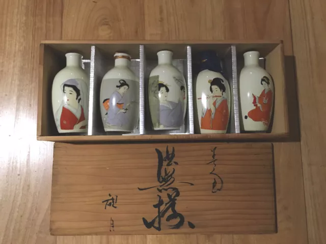 Vintage Porcelain Sake Bottle Set In Box Geisha Design Japanese- 5 Bottles