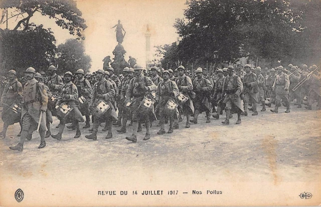 Cpa Guerre Revue Of July 14, 1917 Nos Poilus