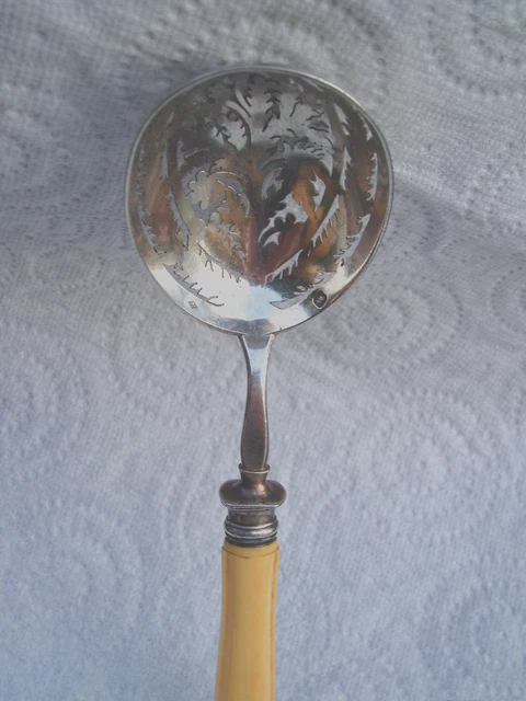 Saupoudreuse Cuillère A Sucre Argent Minerve