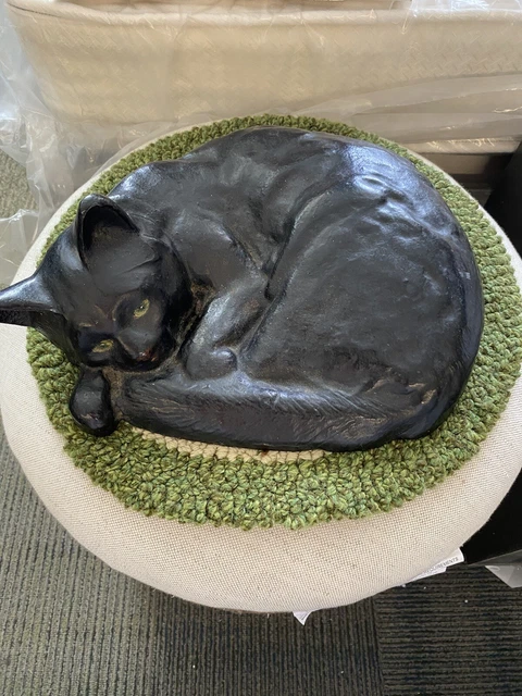 Antique Cast Iron Sleeping Cat Doorstop Antique Cast Iron Sleeping Cat Doorstop