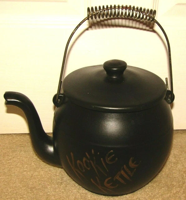 VINTAGE MCCOY POTTERY "Kookie Kettle" Black Tea Pot Cookie Jar With