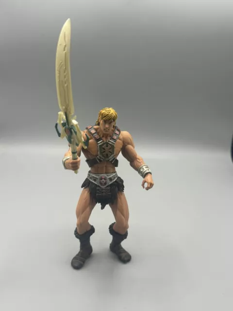 Figura de acción Masters of the Universe MOTU He-Man 6" Mattel 2001 suelta con espada