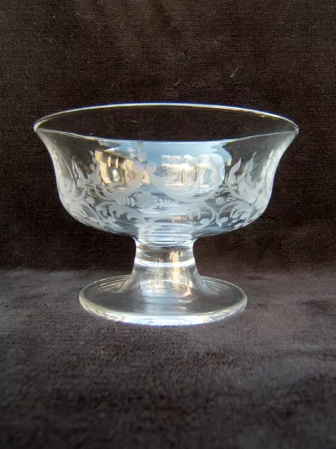 ancienne Coupe à confiture en verre soufflé gravé décor guirlande fleur XIX