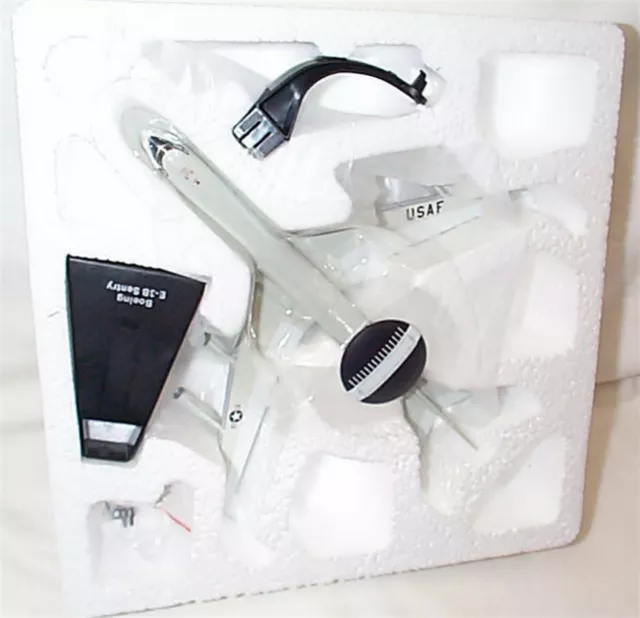Boeing E-3B Sentry Jet Age Military Aircraft 1:200 Scale Model atlas editions