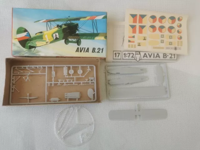 1/72 AVIA B-21    avion de chasse KP rare  maquette avion