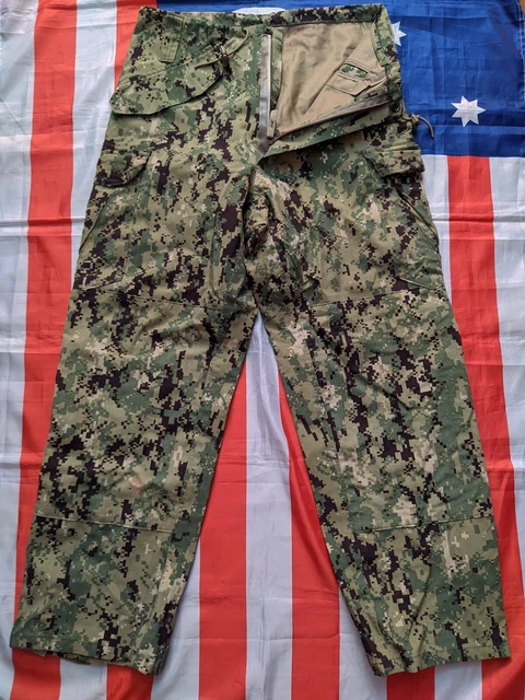 NWU Type III AOR2 Pants GoreTex Extreme Cold Size Small Regular Navy SEAL's