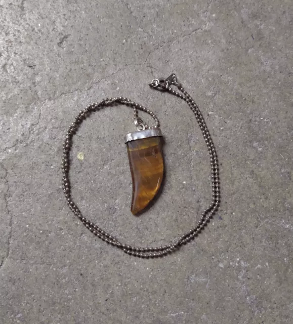 Tigers Eye Necklace 18" Horn Brown Chain Pendant Costume Jewelry