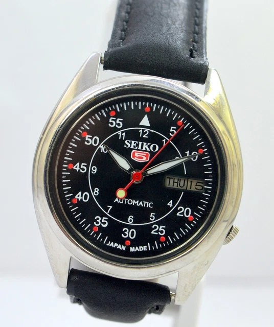 Seiko SNKK86K1 Orologio Uomo Automatico - Cassa 38mm Acciaio, Quadrante Nero