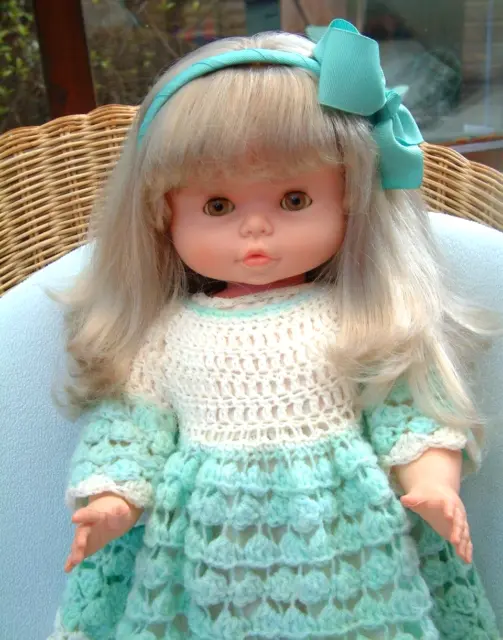 Large vintage pretty blonde 70s Famosa doll - 23" -  (no longer talking)