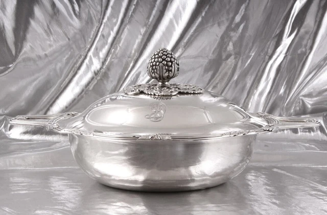 Queille - Superbe Grand Legumier Louis Xvi - Argent Massif Minerve Xix