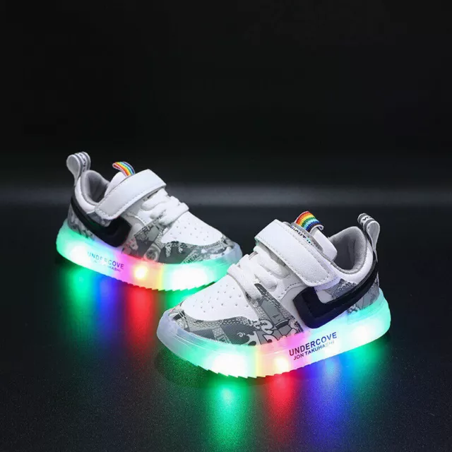 Mädchen Jungen beleuchten leuchtende Turnschuhe Kinder LED Schuhe Flash Sneakers